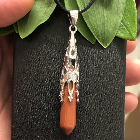 Gold Sandstone Natural Stone Hexagonal Prism Pyramid Pendant Gemstone Necklace - Picture 2 of 4